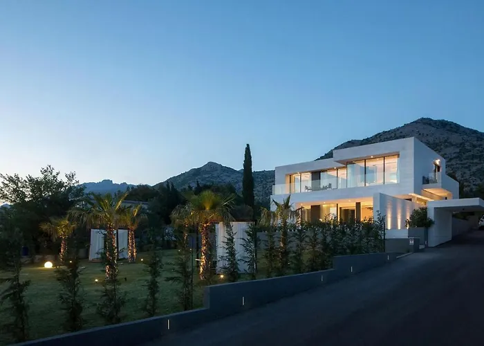 Anastazia * Стариград-Пакленица